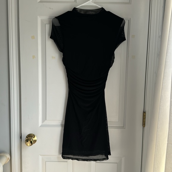 Mesh scrunched black dress - Picture 2 of 3